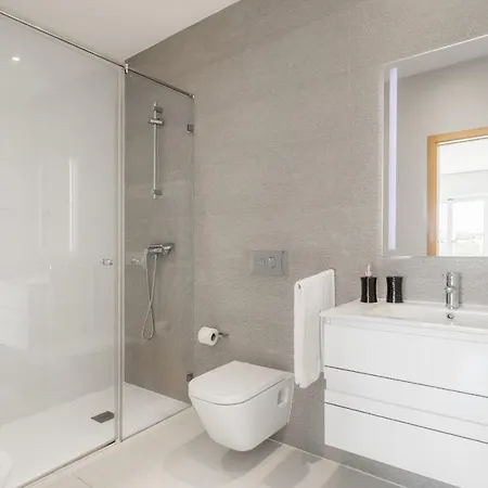 Apartment 5 Star Beach View In Porto De Mos 150 Metres From The Beach