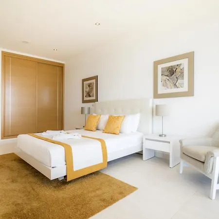 Apartment 5 Star Beach View In Porto De Mos 150 Metres From The Beach Porto de Mos (Lagos)
