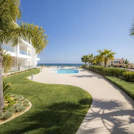 5 Star Beach View In Porto De Mos 150 Metres From The Beach * Porto de Mos (Lagos)