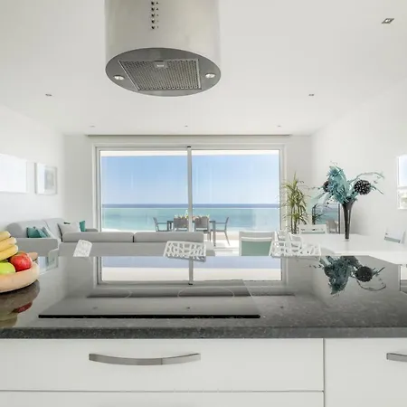 5 Star Beach View In Porto De Mos 150 Metres From The Beach Porto de Mos (Lagos)